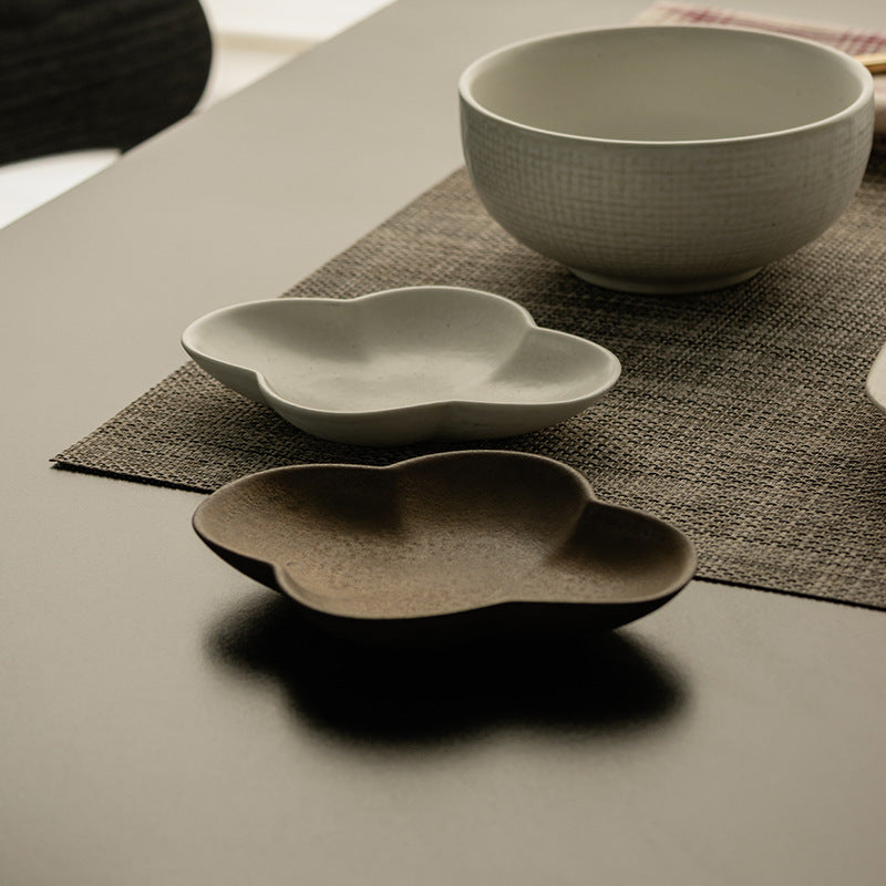 Handmade Stoneware Ruyi Clover Dipping Dish | Japanese Retro Sauce & Seasoning Plate