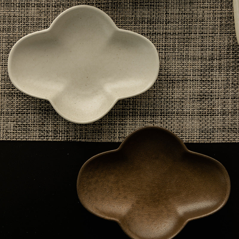 Handmade Stoneware Ruyi Clover Dipping Dish | Japanese Retro Sauce & Seasoning Plate